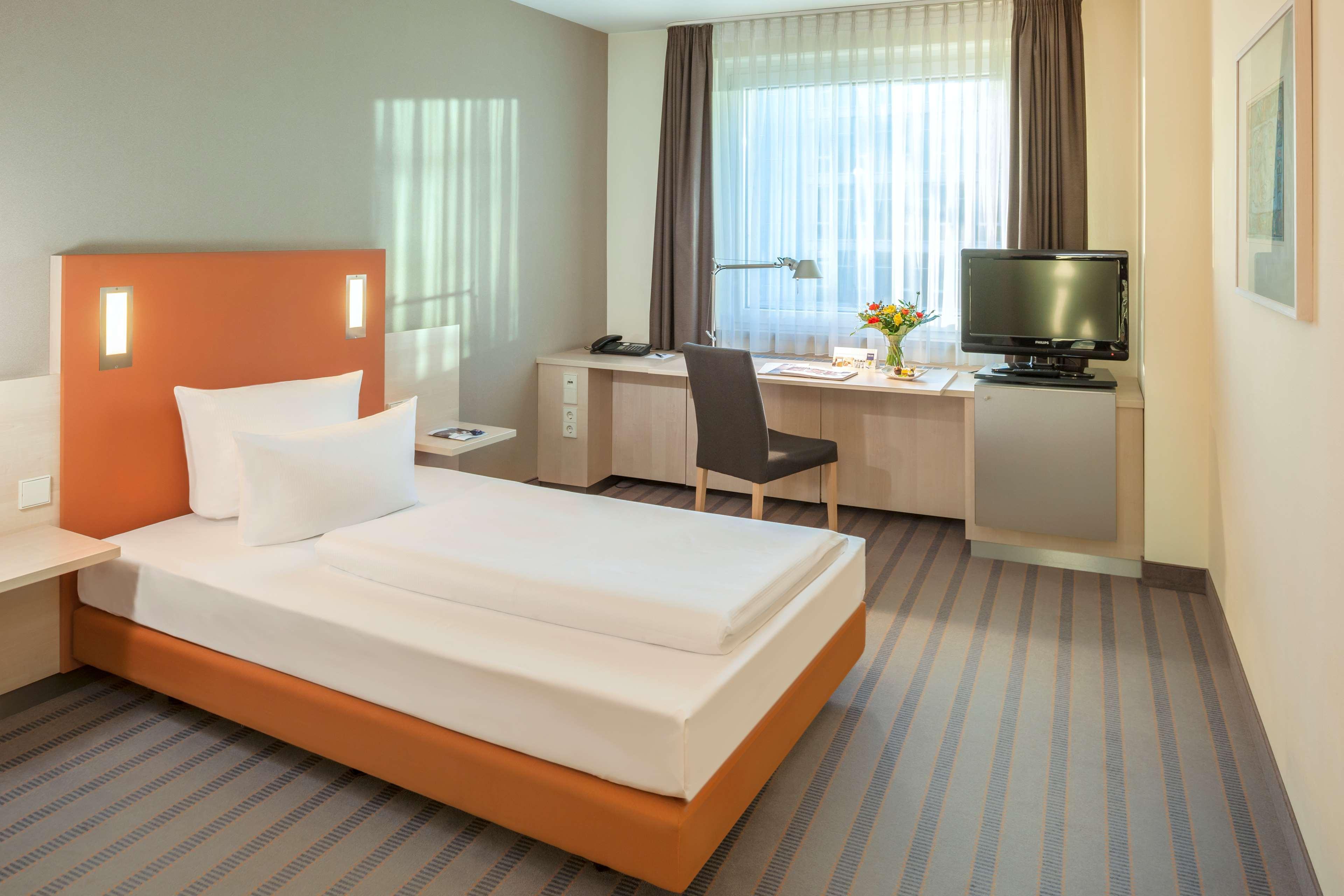 Hotel Essential By Dorint Berlin-adlershof Berlino